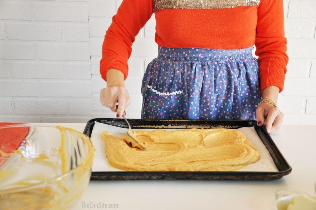 spread out pumpkin roll